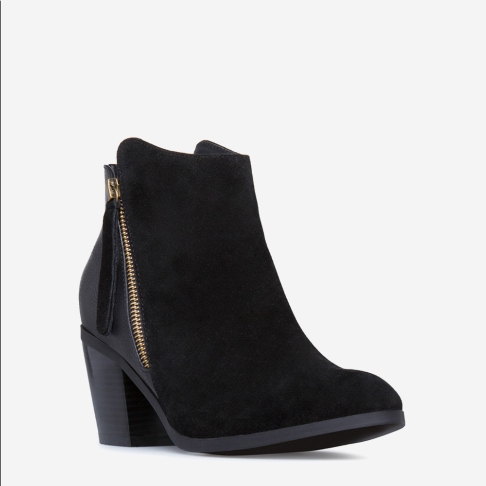 Shoes - Picture 2 of 2